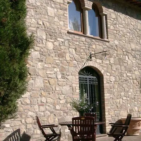 דירה Perugia Sleeps 7 Air Con T241613