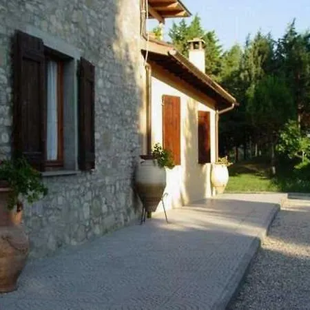 דירה Perugia Sleeps 7 Air Con T241613 *
