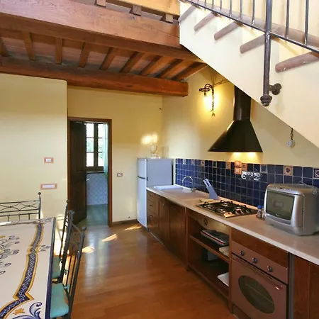 דירה Perugia Sleeps 7 Air Con T241613